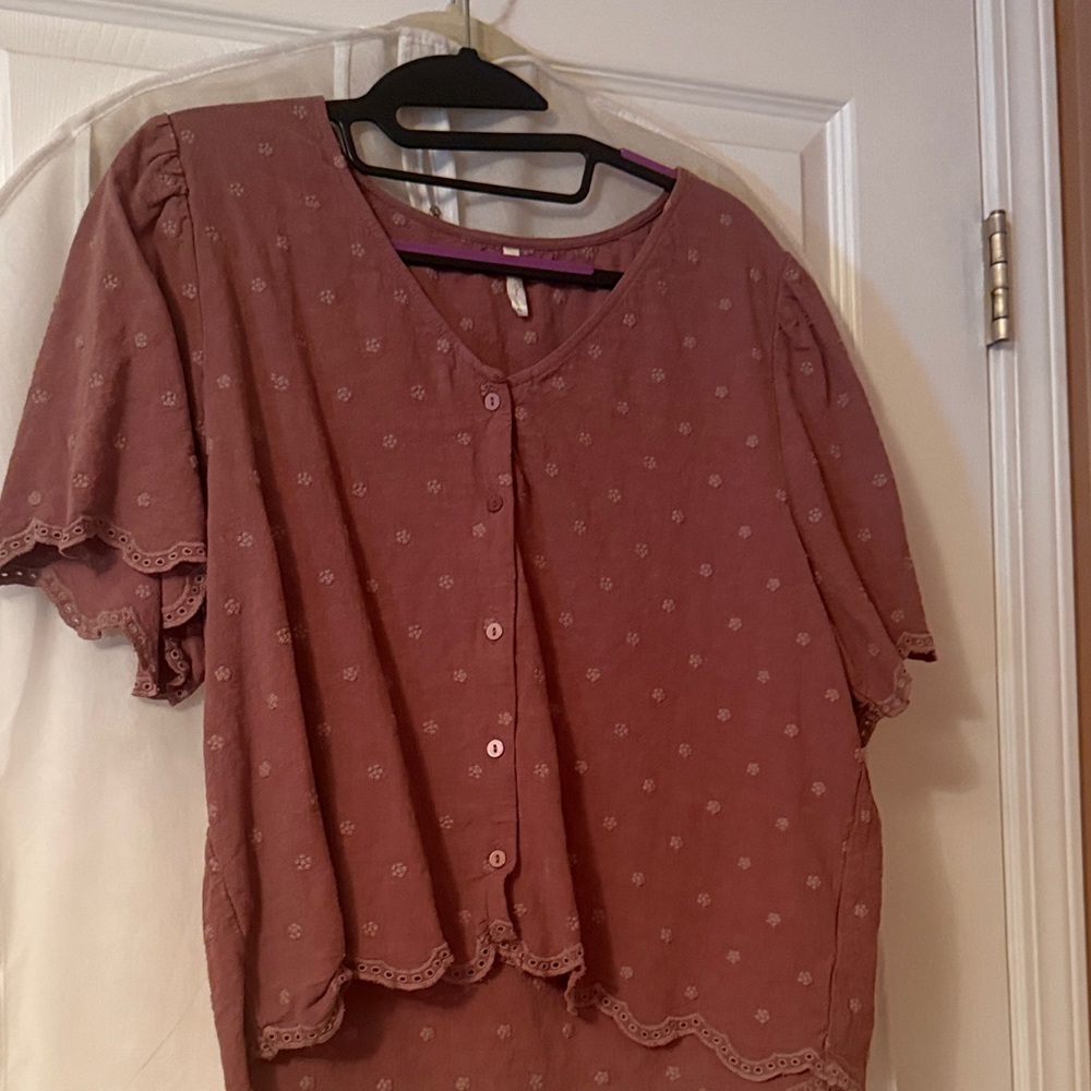 Women's Mauve Button-Up Blouse